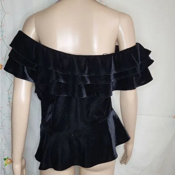 AQUA off the shoulder black velvet top. - Picture 7 of 10